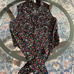Floral Sleeveless Blouse